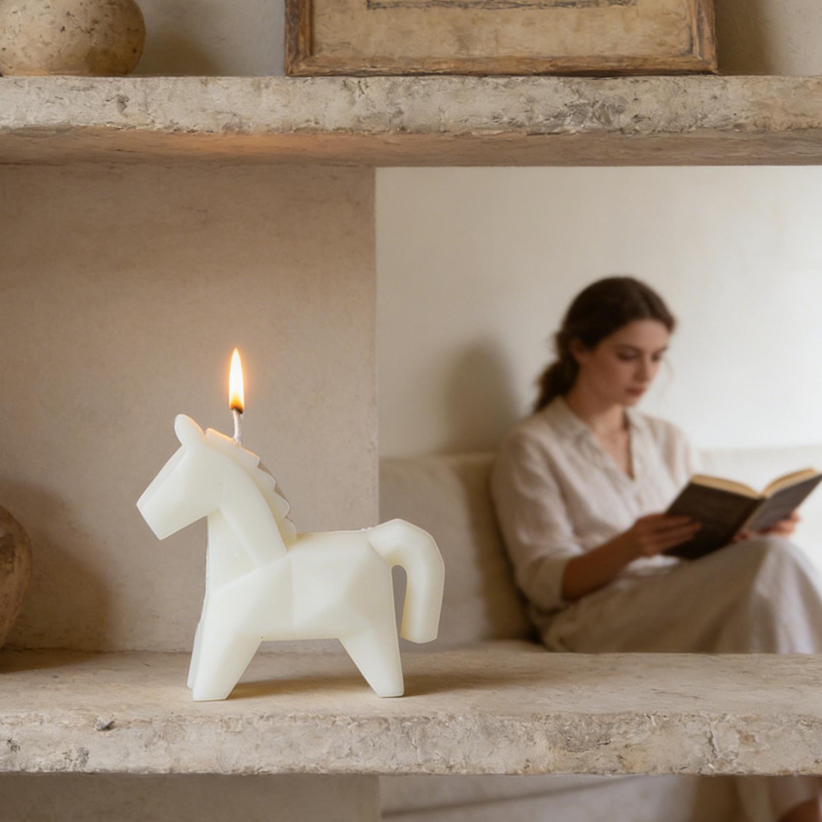 شمعة معطرة على شكل حصان، ديكور - مراجعة Beeswax Taper Candle وسعره